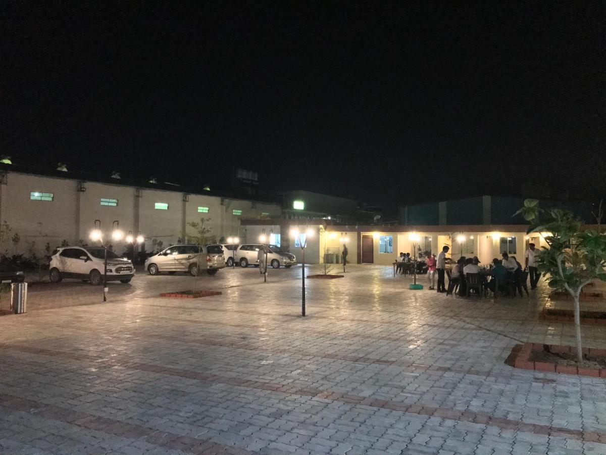 Rashi Comforts By Coastal Dine Hotel Dobbaspet Exterior photo